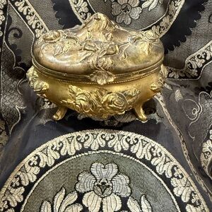 Circa 1900s Victorian Gold Tone Floral Jewelry Casket w/ Blue Velvet